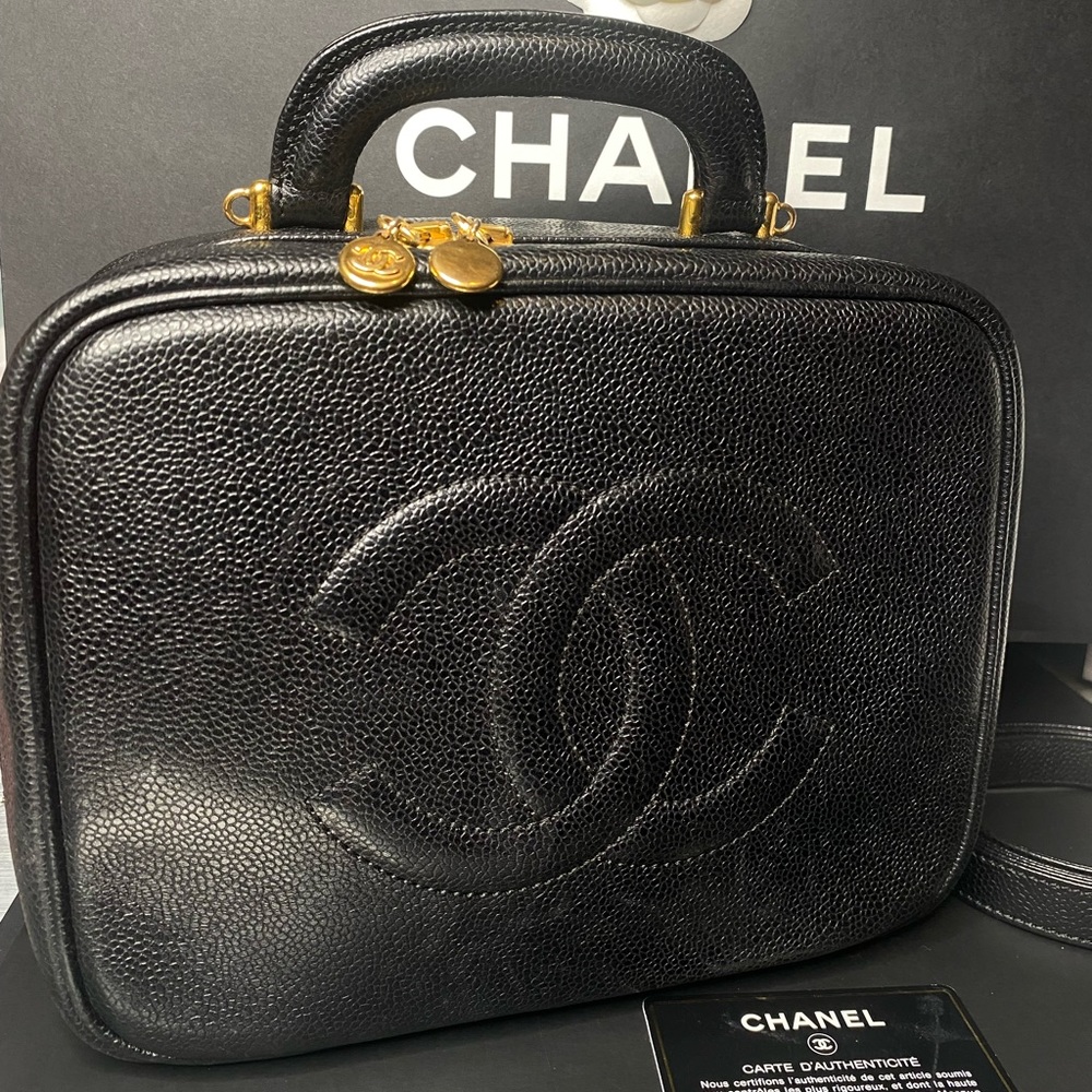 Chanel Vintage Caviar Leather Vanity Case Crossbody Shoulder Hand Bag